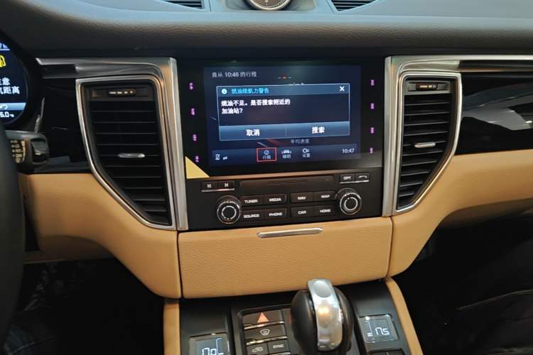 Used Porsche Macan 2017 Macan S 3.0T Audio And AC Panel