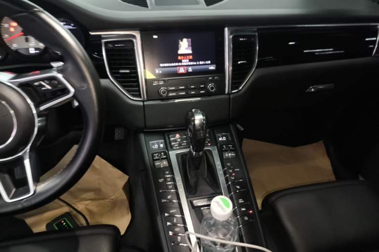 Used Porsche Macan 2017 Macan S 3.0T Audio And AC Panel