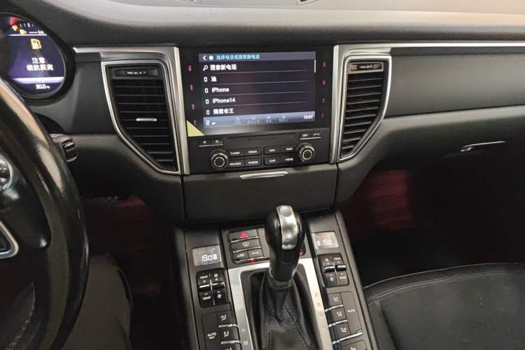 Used Porsche Macan 2017 Macan 2.0T Audio And AC Panel
