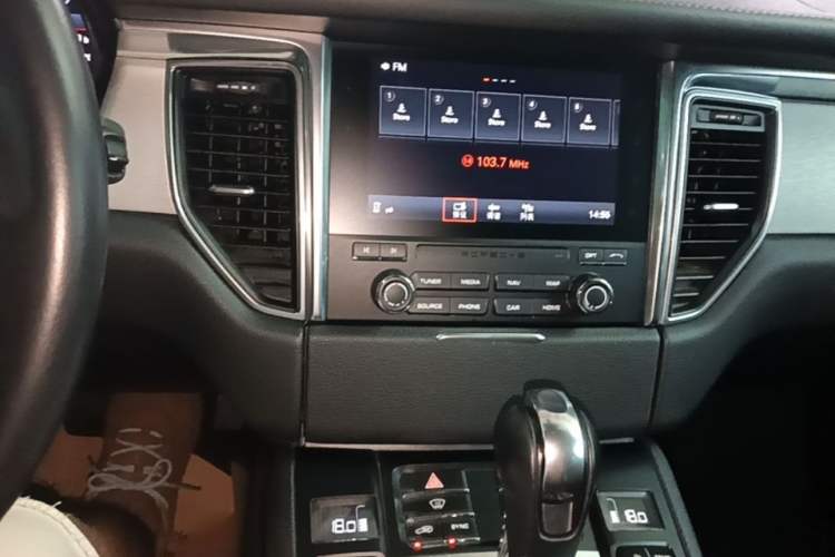 Used Porsche Macan 2017 Macan Turbo 3.6T Audio And AC Panel