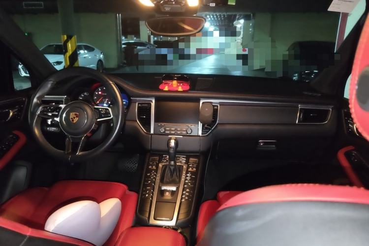 Used Porsche Macan 2017 Macan 2.0T Center Console