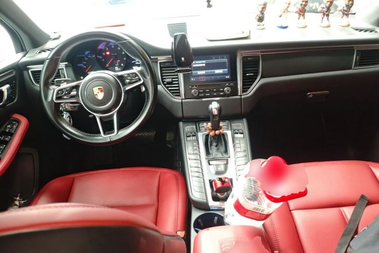 Used Porsche Macan 2017 Macan 2.0T Center Console
