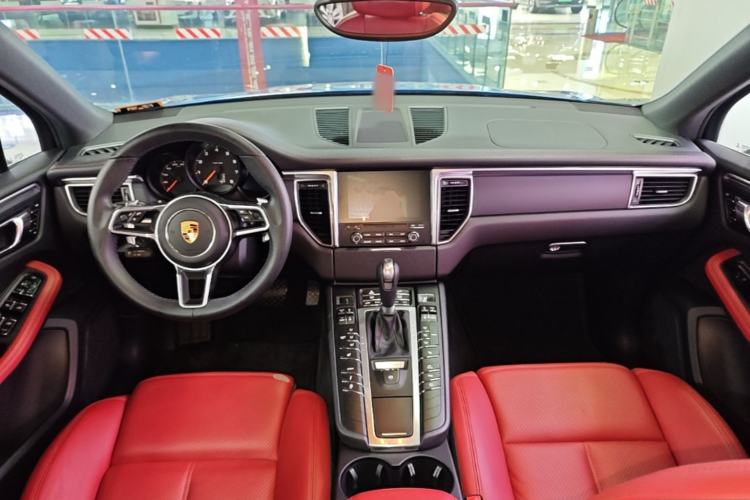 Used Porsche Macan 2017 Macan 2.0T Center Console
