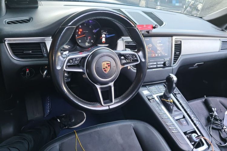 Used Porsche Macan 2017 Macan 2.0T Center Console
