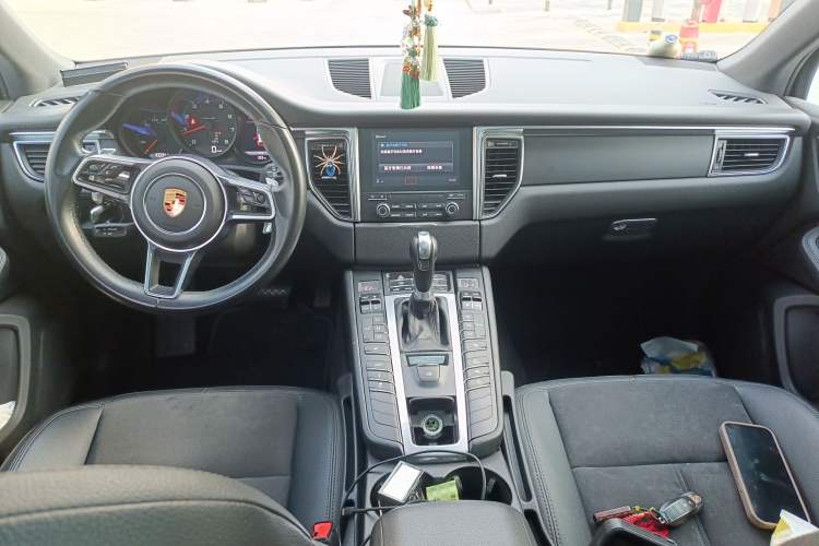 Used Porsche Macan 2017 Macan 2.0T Center Console