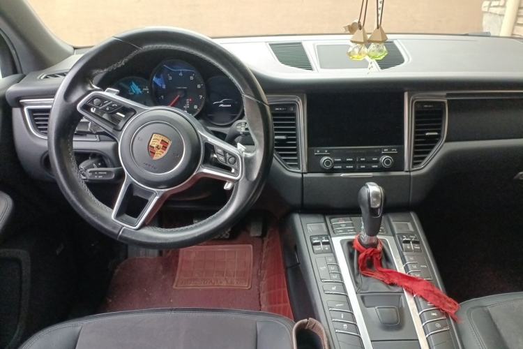 Used Porsche Macan 2017 Macan 2.0T Center Console
