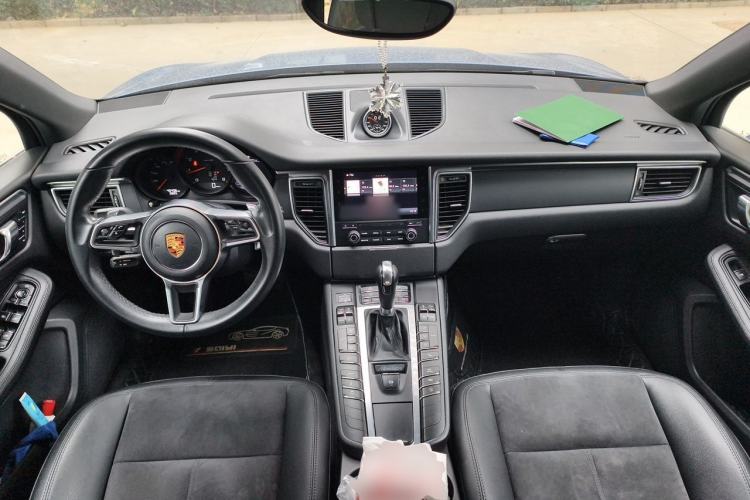 Used Porsche Macan 2017 Macan 2.0T Center Console
