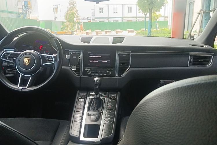 Used Porsche Macan 2017 Macan 2.0T Center Console