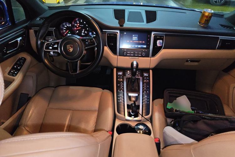 Used Porsche Macan 2017 Macan 2.0T Center Console
