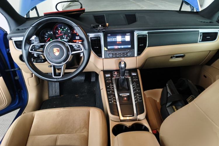 Used Porsche Macan 2017 Macan 2.0T Center Console