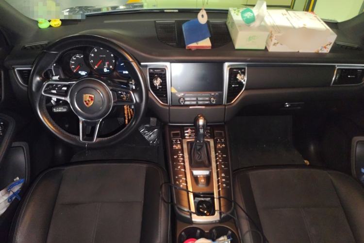 Used Porsche Macan 2017 Macan 2.0T Center Console