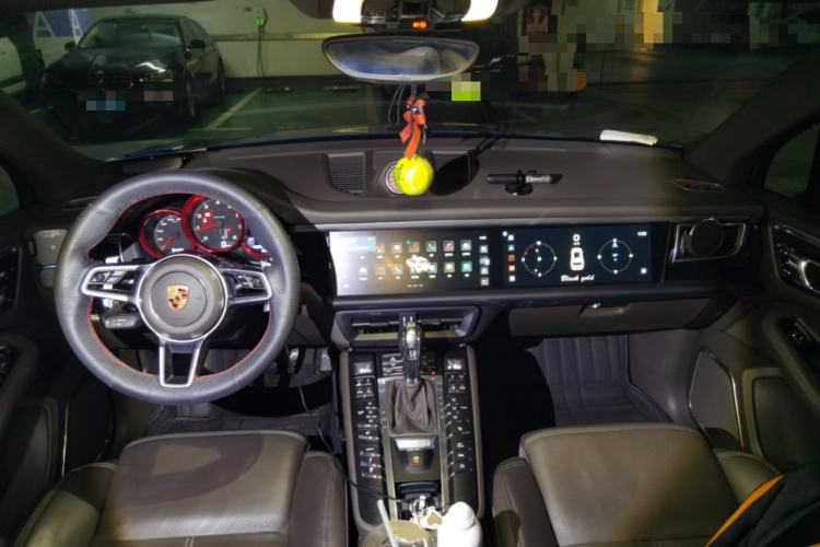 Used Porsche Macan 2017 Macan 2.0T Center Console