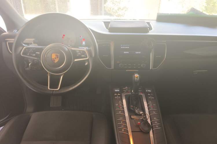 Used Porsche Macan 2017 Macan S 3.0T Center Console