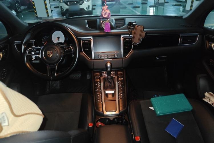 Used Porsche Macan 2017 Macan S 3.0T Center Console