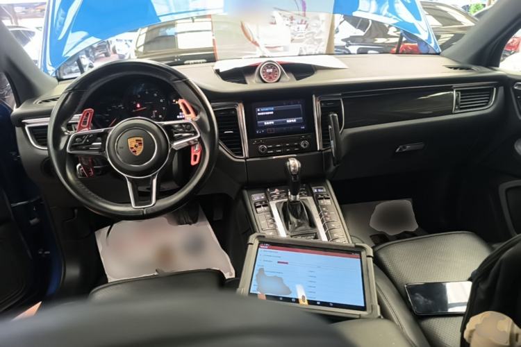 Used Porsche Macan 2017 Macan 2.0T Center Console