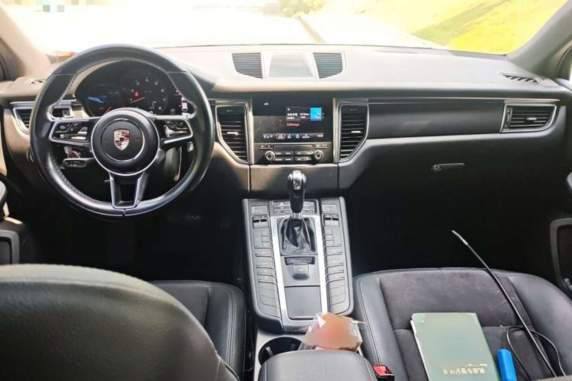 Used Porsche Macan 2017 Macan 2.0T Center Console