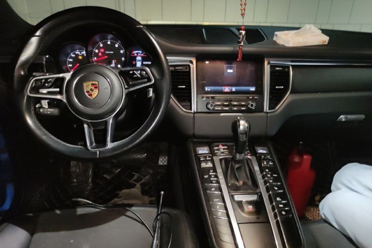 Used Porsche Macan 2017 Macan 2.0T Center Console