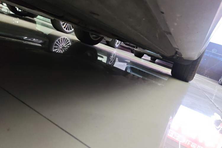 Used Porsche Macan 2017 Macan 2.0T Chassis Front Left