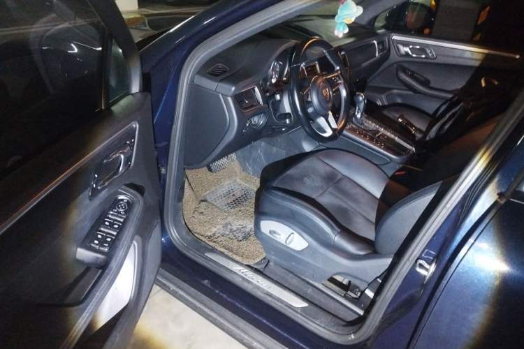 Used Porsche Macan 2017 Macan 2.0T Driver Seat