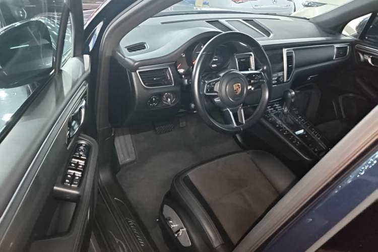 Used Porsche Macan 2017 Macan 2.0T Driver Seat