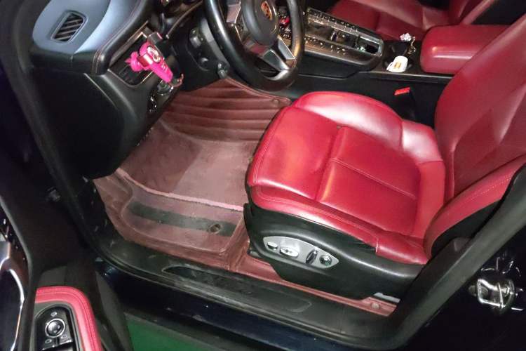 Used Porsche Macan 2017 Macan 2.0T Driver Seat