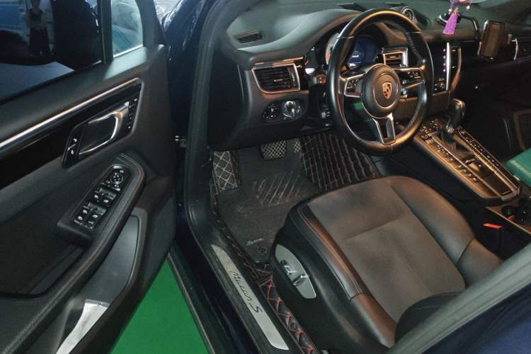 Used Porsche Macan 2017 Macan S 3.0T Driver Seat