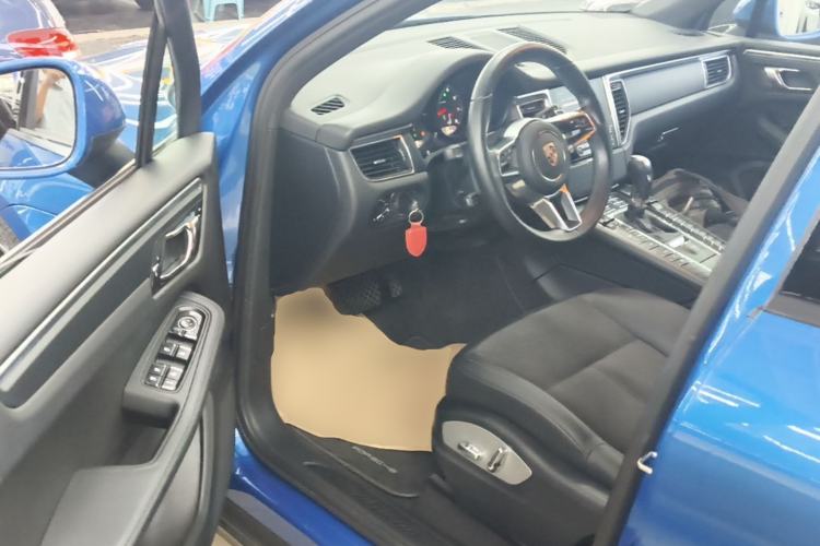 Used Porsche Macan 2017 Macan 2.0T Driver Seat