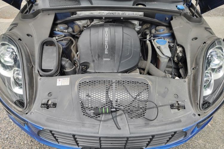 Used Porsche Macan 2017 Macan 2.0T Engine Bay