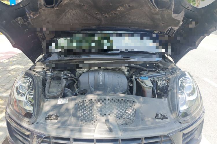 Used Porsche Macan 2017 Macan 2.0T Engine Bay