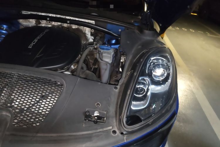 Used Porsche Macan 2017 Macan 2.0T Engine Bay Left