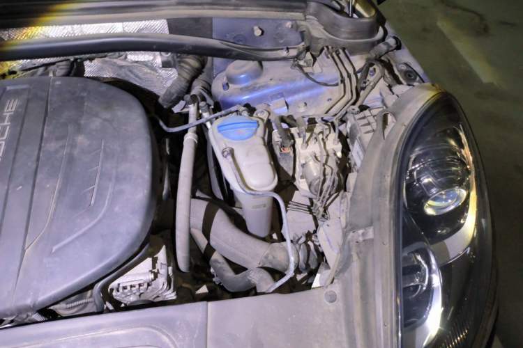 Used Porsche Macan 2017 Macan 2.0T Engine Bay Left