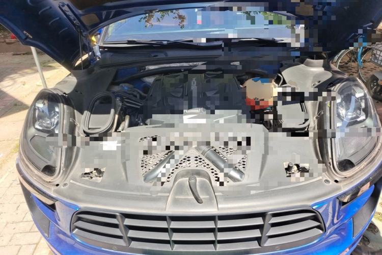 Used Porsche Macan 2017 Macan GTS 3.0T Engine Bay