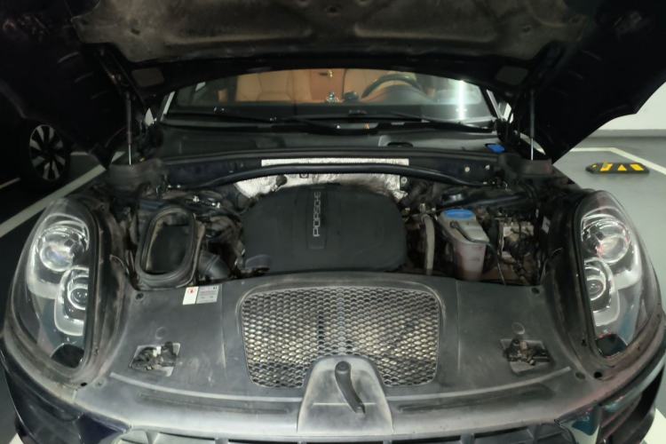 Used Porsche Macan 2017 Macan 2.0T Engine Bay