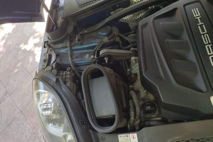 Used Porsche Macan 2017 Macan S 3.0T Engine Bay Right