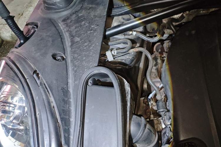 Used Porsche Macan 2017 Macan 2.0T Engine Bay Right