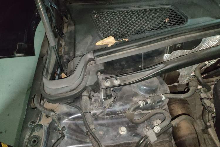 Used Porsche Macan 2017 Macan 2.0T Engine Bay Right