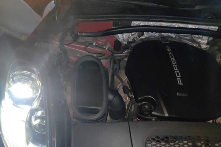 Used Porsche Macan 2017 Macan 2.0T Engine Bay Right