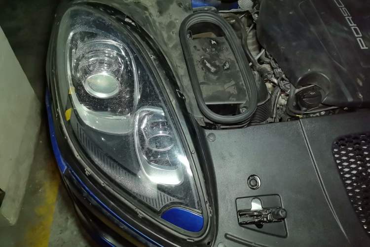 Used Porsche Macan 2017 Macan 2.0T Engine Bay Right