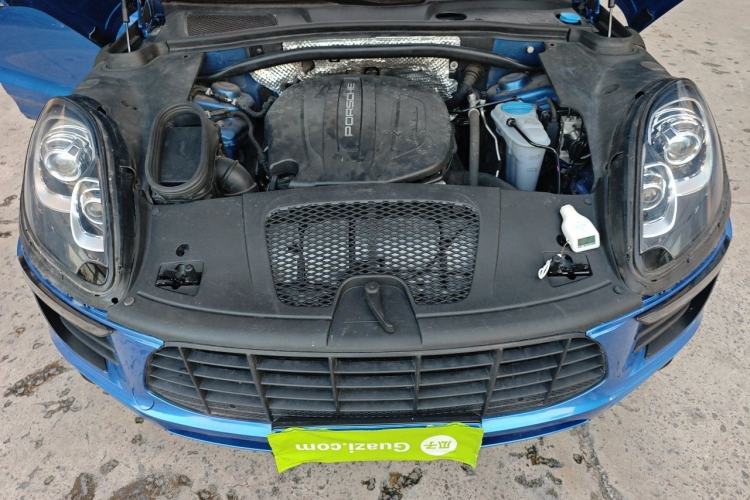 Used Porsche Macan 2017 Macan 2.0T Engine Bay