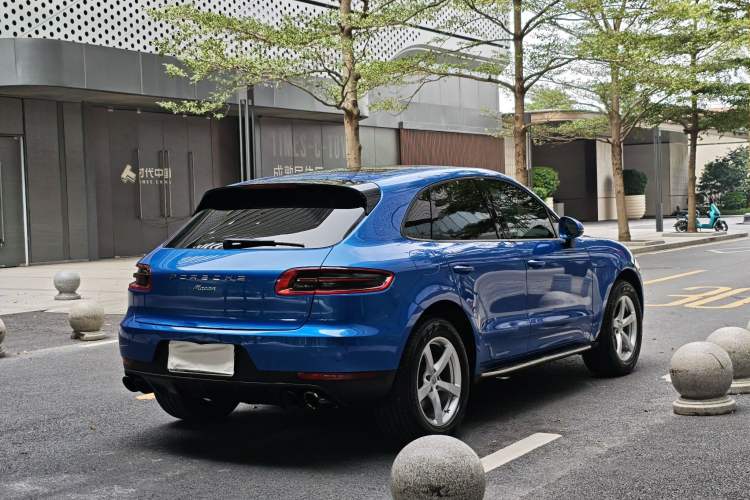 Used Porsche Macan 2017 Macan 2.0T Exterior 11