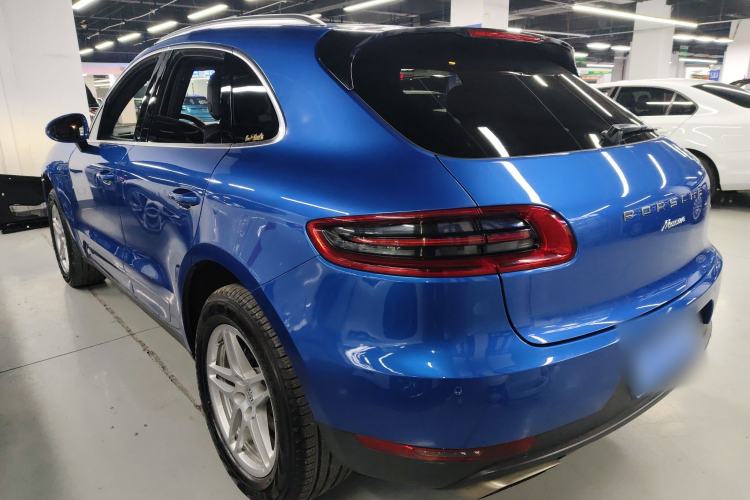 Used Porsche Macan 2017 Macan 2.0T Exterior 2