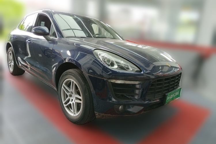 Used Porsche Macan 2017 Macan 2.0T Exterior 2