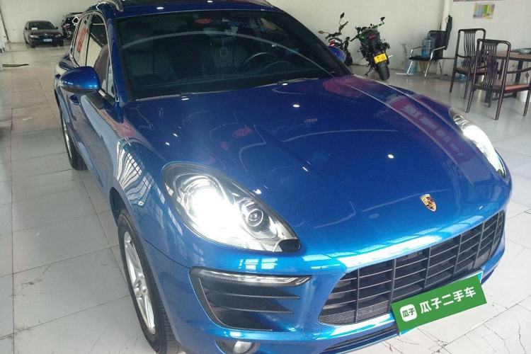 Used Porsche Macan 2017 Macan 2.0T Exterior 2