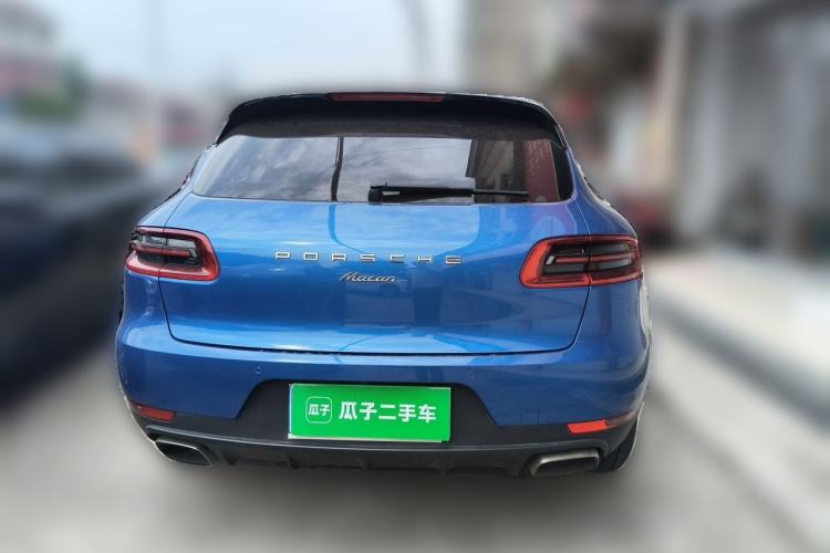 Used Porsche Macan 2017 Macan 2.0T Exterior 4