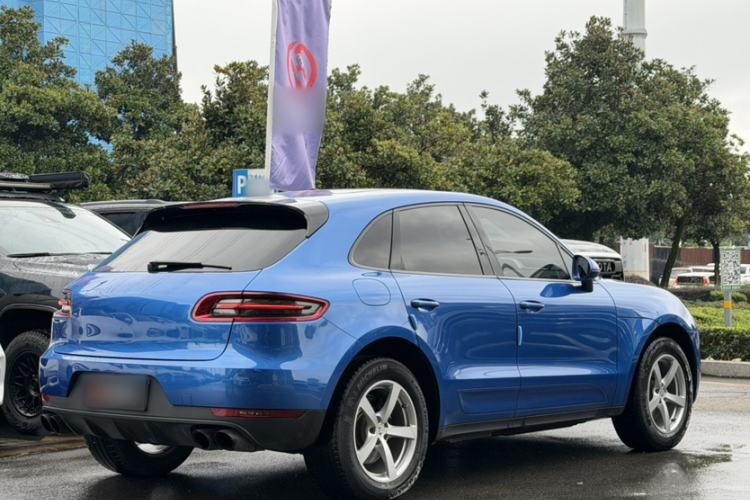 Used Porsche Macan 2017 Macan 2.0T Exterior 4