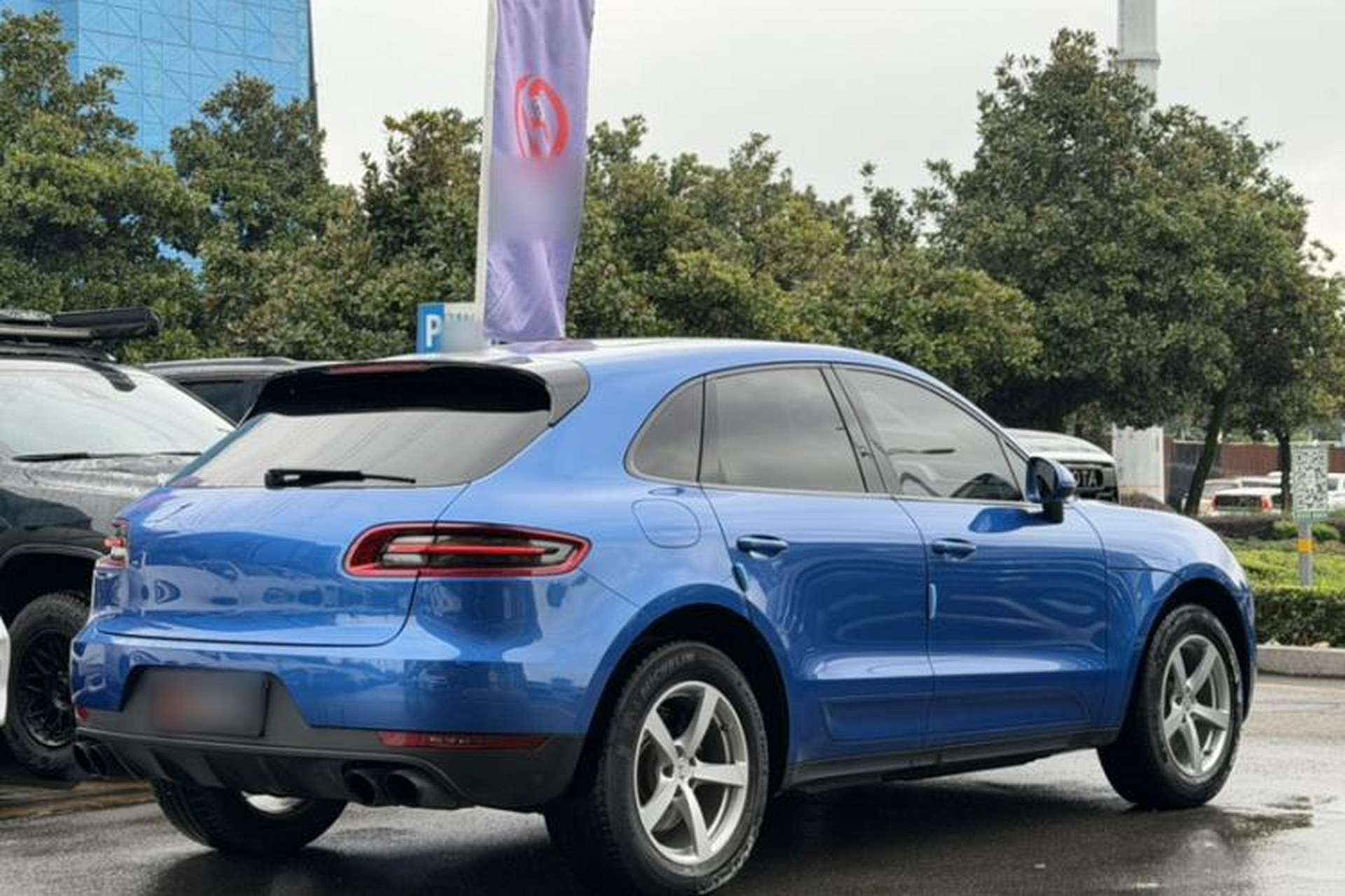 Used Porsche Macan 2017 Macan 2.0T Exterior 4