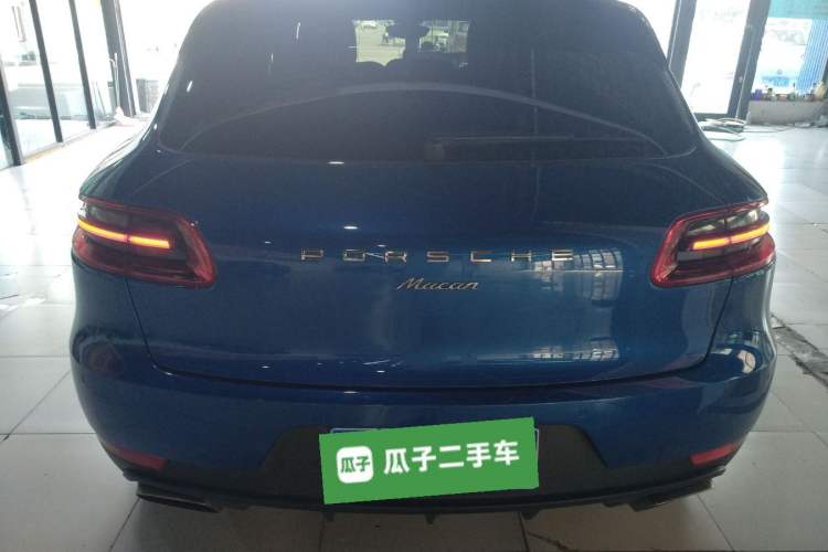 Used Porsche Macan 2017 Macan 2.0T Exterior 4