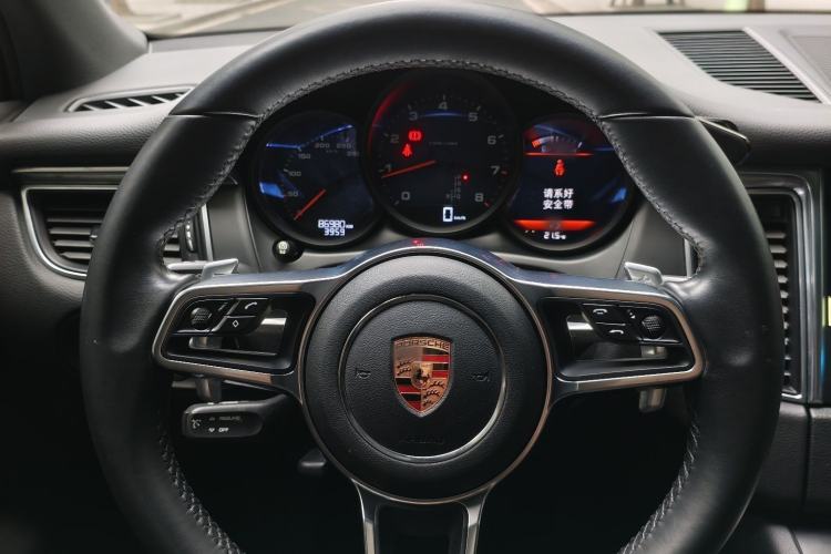 Used Porsche Macan 2017 Macan 2.0T Exterior 7