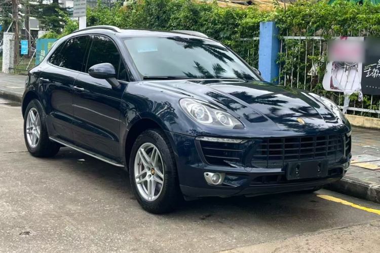 Used Porsche Macan 2017 Macan 2.0T Exterior 8