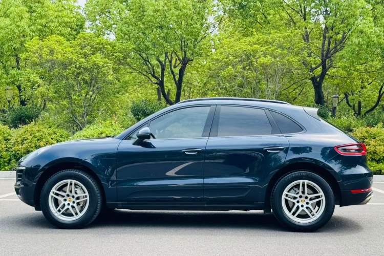 Used Porsche Macan 2017 Macan S 3.0T Exterior 8